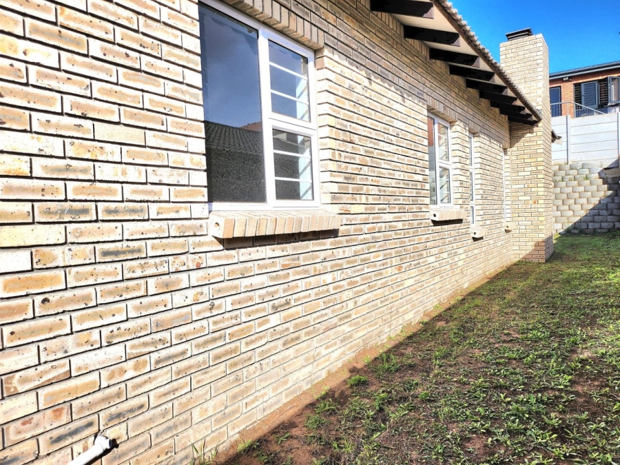 To Let 3 Bedroom Property for Rent in Lovemore Park Eastern Cape
